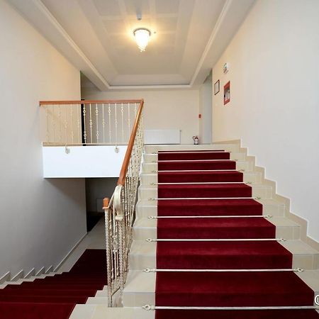 Hotel Dallas Negresti Oas Bagian luar foto
