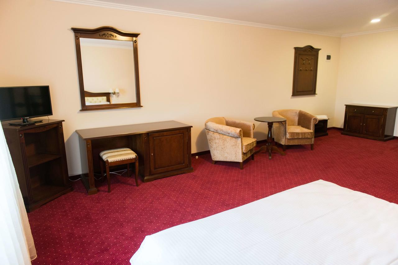 Hotel Dallas Negresti Oas Ruang foto
