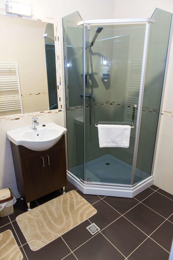 Hotel Dallas Negresti Oas Ruang foto